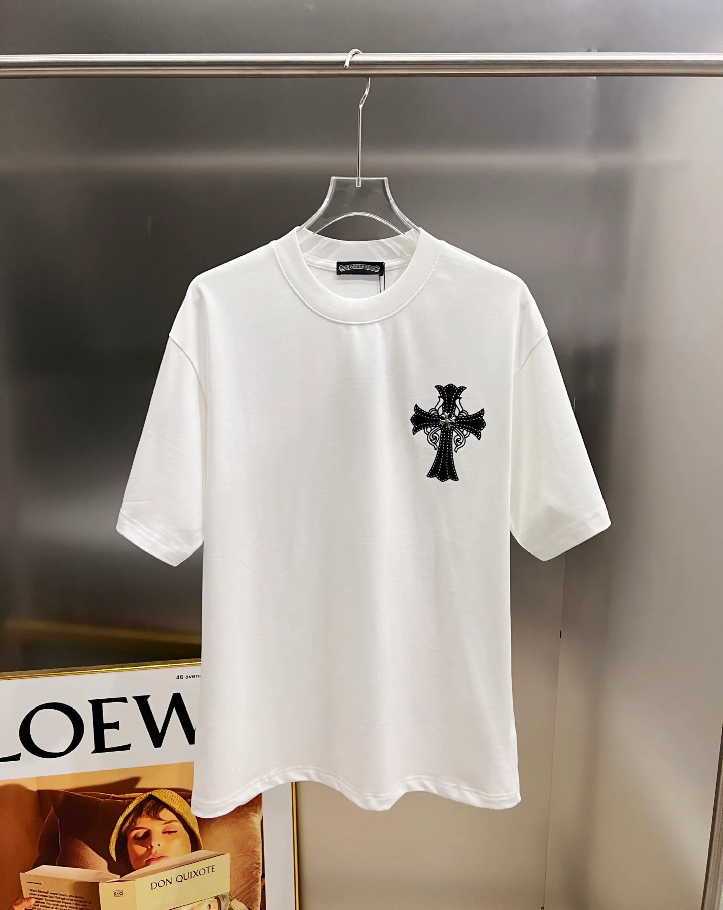 🅿️190 CH Crow 2025 Autumn and Winter New Short-sleeved T-shirt Cross leather craft Customized hardware metal + Middle Eastern Australian diamond design craft The real thing is great🔥Same style for men and women, loose version Size S M L XL XXL Five sizes black white